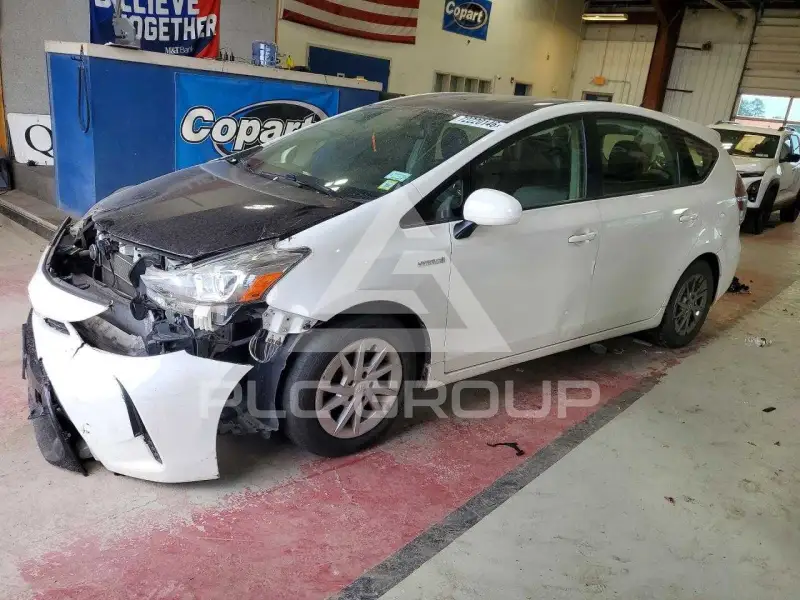 2016 Toyota PRIUS фото