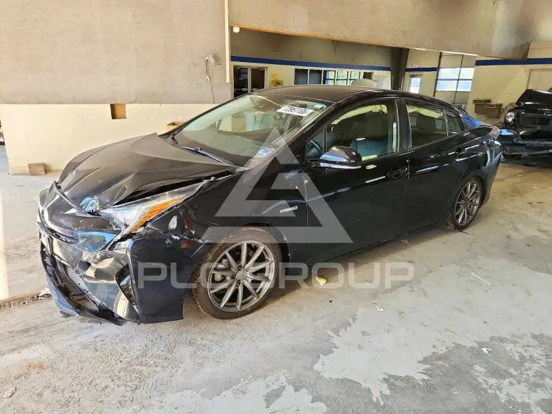 2016 Toyota PRIUS фото