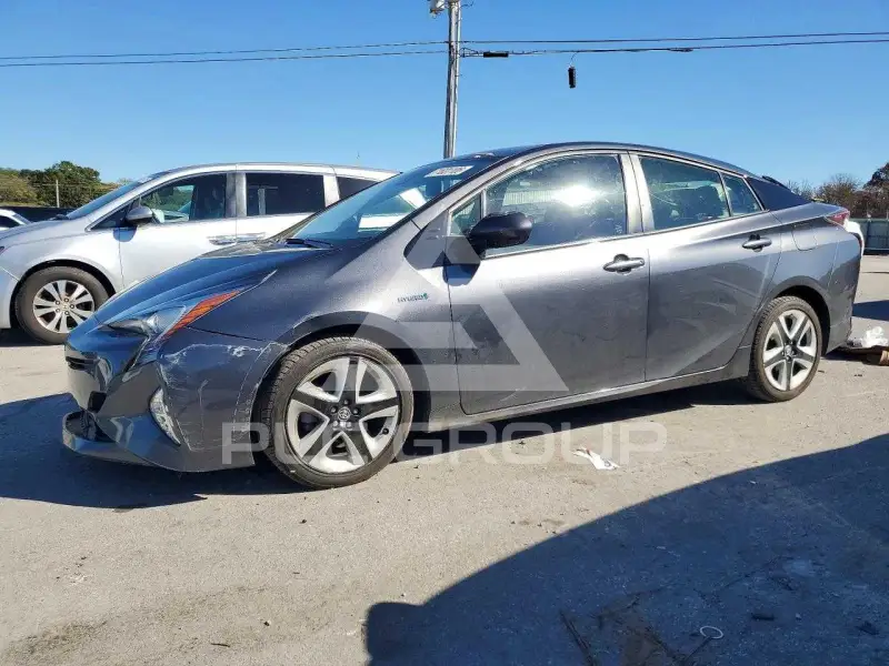 2016 Toyota PRIUS photo
