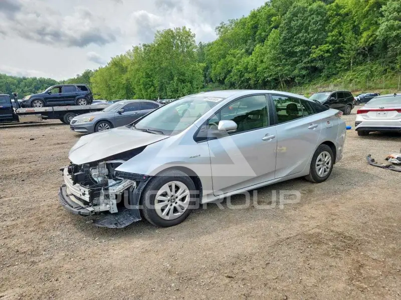 2016 Toyota PRIUS photo