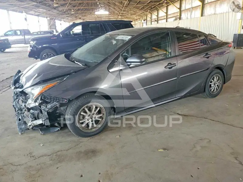 2016 Toyota PRIUS фото