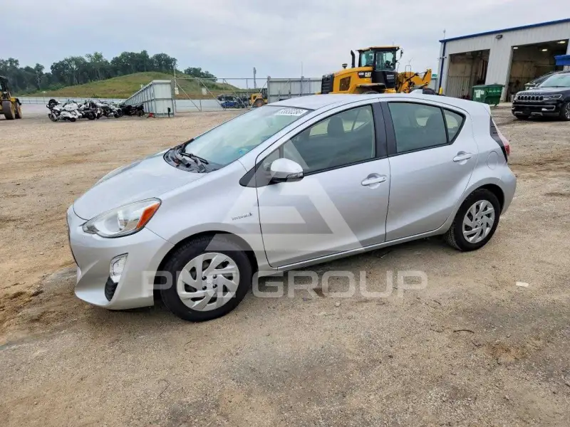 2016 Toyota PRIUS фото