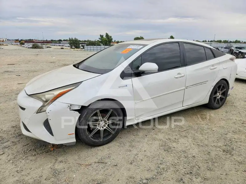2016 Toyota PRIUS фото