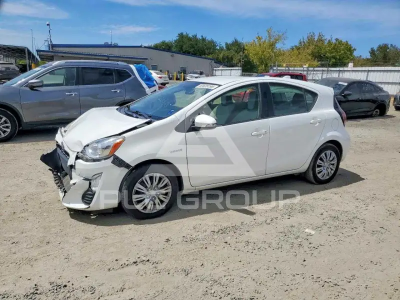 2016 Toyota PRIUS фото