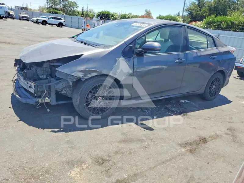 2016 Toyota PRIUS фото
