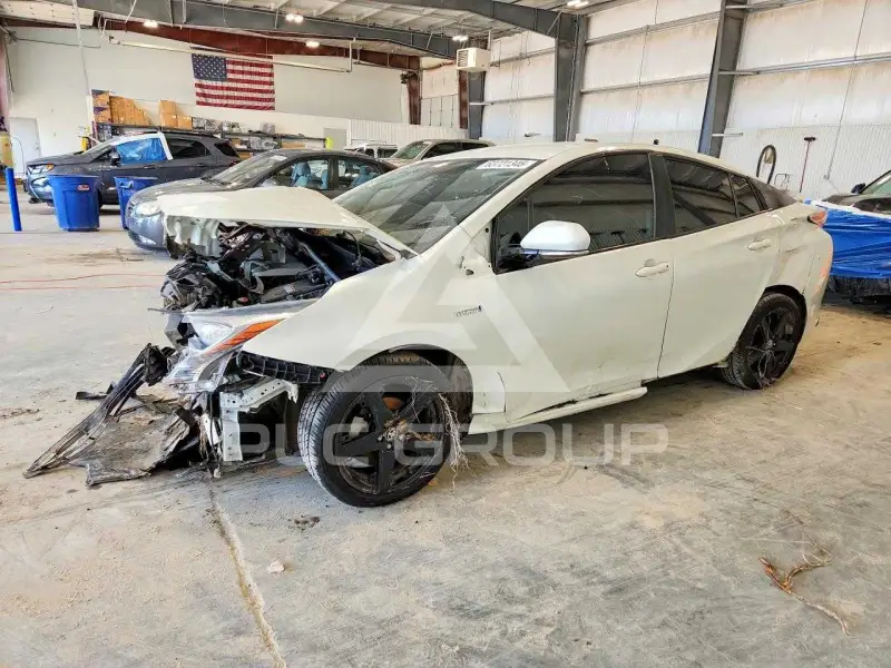 2016 Toyota PRIUS фото