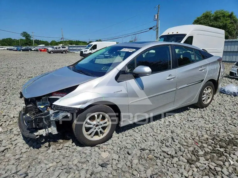 2016 Toyota PRIUS фото