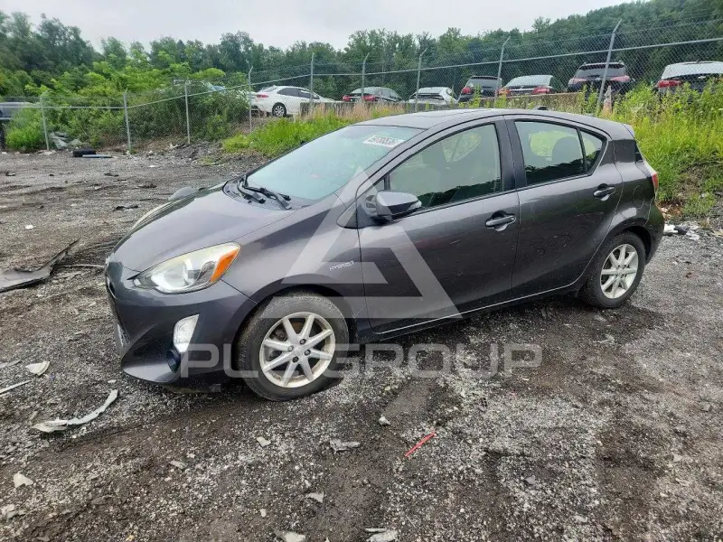 2016 Toyota PRIUS фото