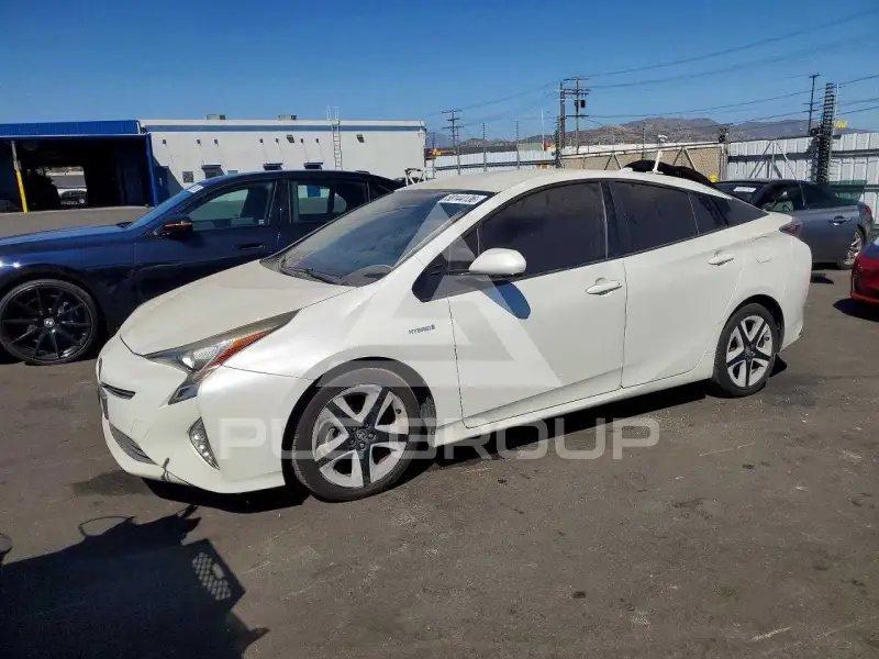 2016 Toyota PRIUS фото