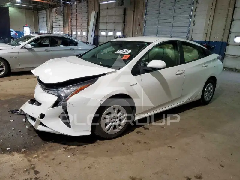 2016 Toyota PRIUS фото