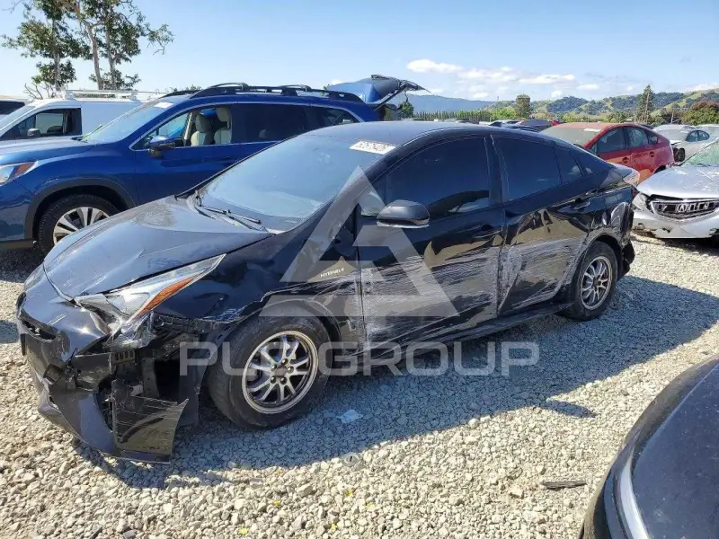 2016 Toyota PRIUS фото