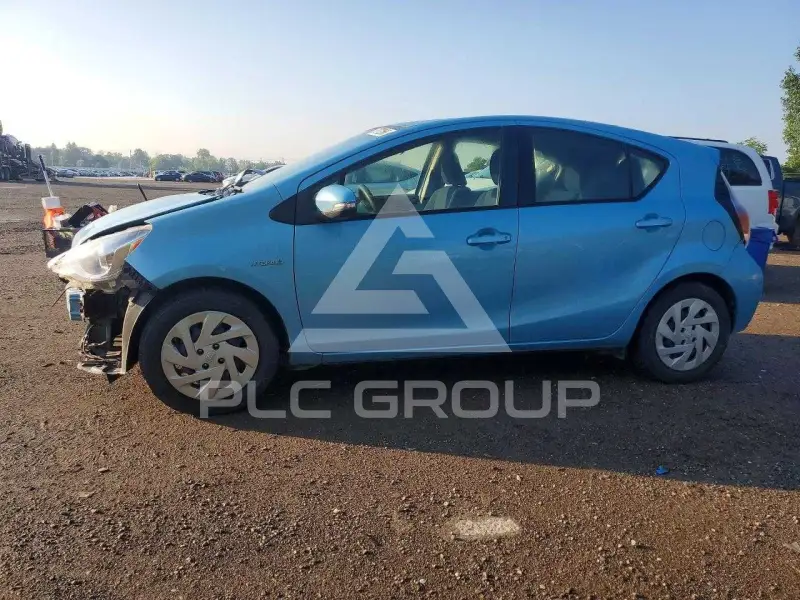 2016 Toyota PRIUS фото