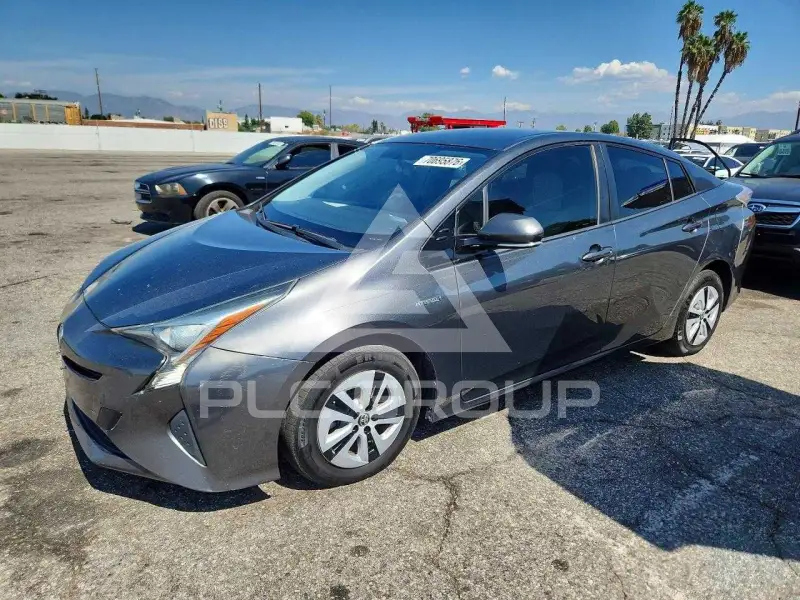 2016 Toyota PRIUS фото
