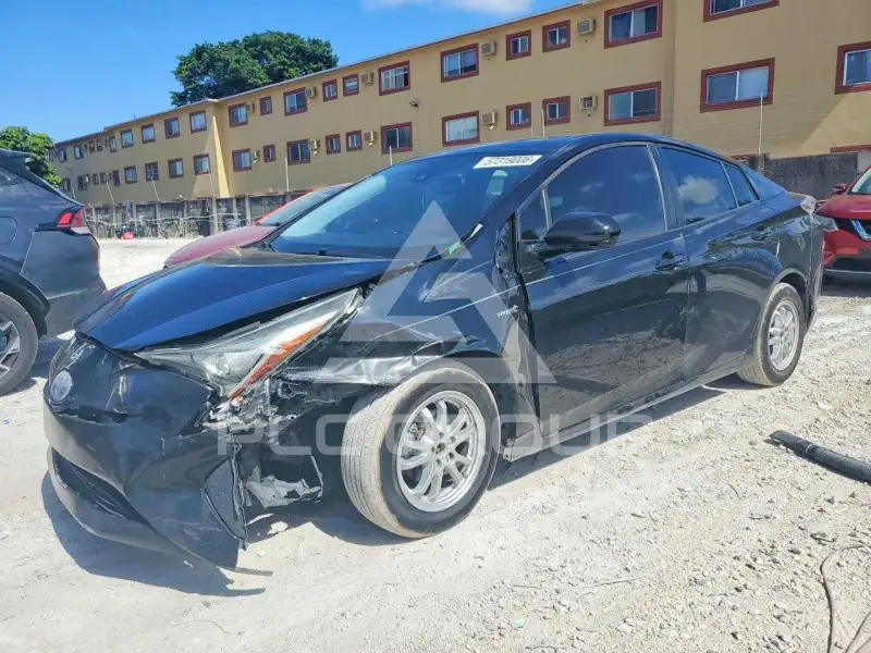 2016 Toyota PRIUS фото