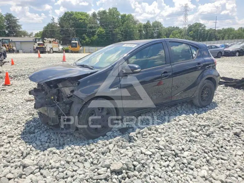 2016 Toyota PRIUS фото