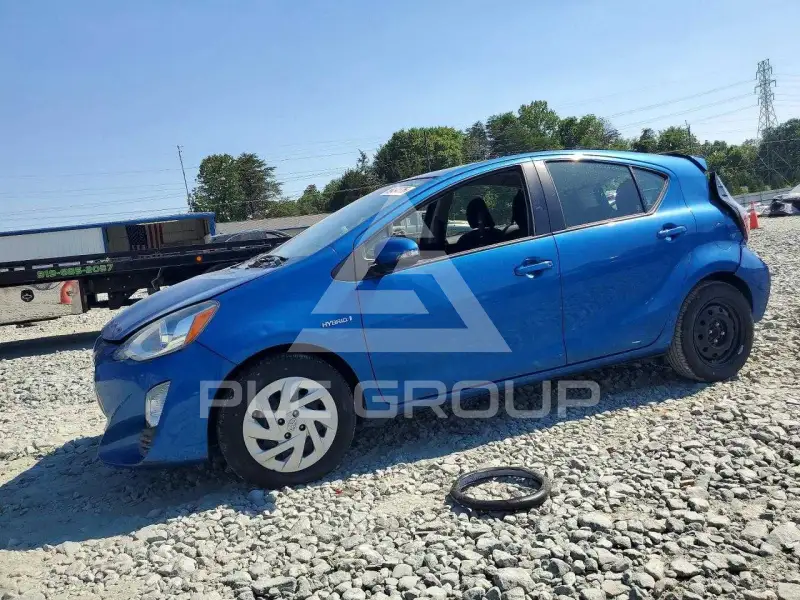 2016 Toyota PRIUS photo