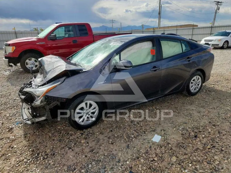 2016 Toyota PRIUS фото