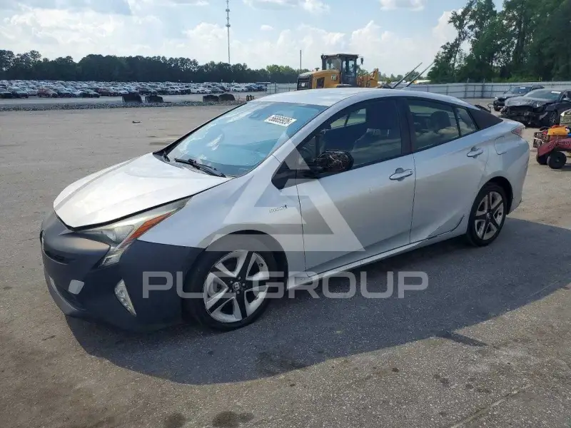2016 Toyota PRIUS photo