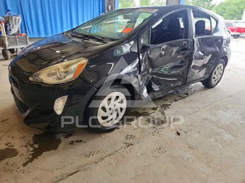 2016 Toyota PRIUS фото
