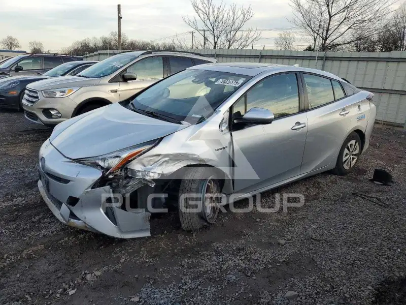 2016 Toyota PRIUS фото