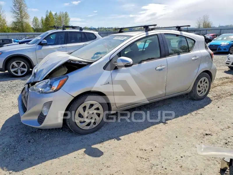 2016 Toyota PRIUS photo