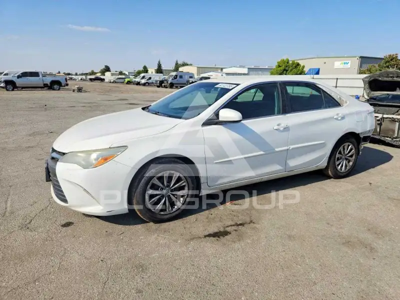 2016 Toyota CAMRY фото