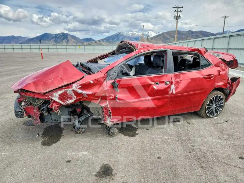 2016 Toyota COROLLA фото