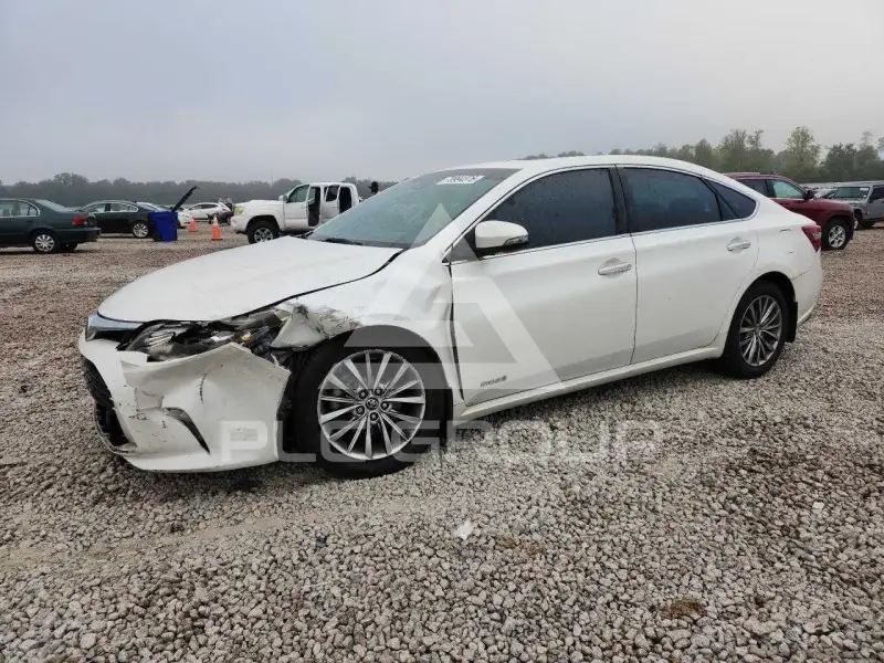 2016 Toyota AVALON photo
