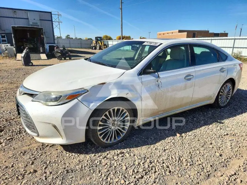2016 Toyota AVALON photo