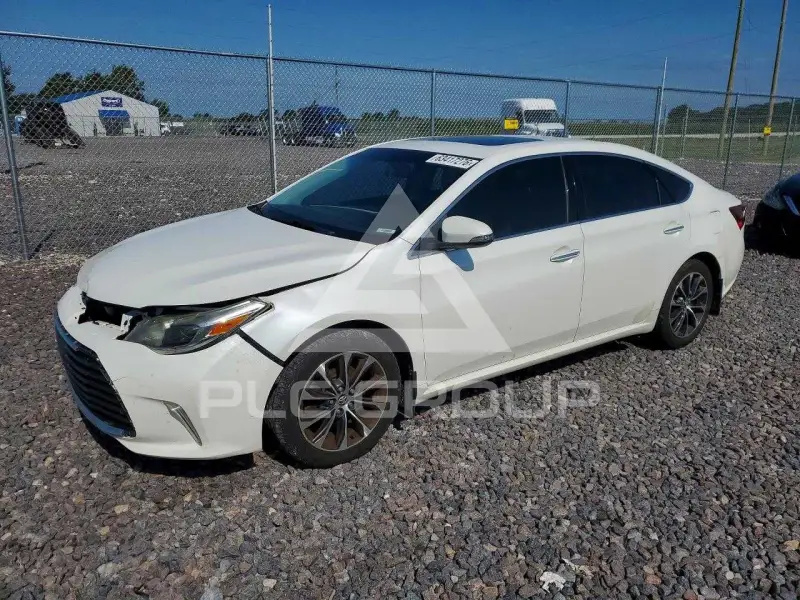 2016 Toyota AVALON photo