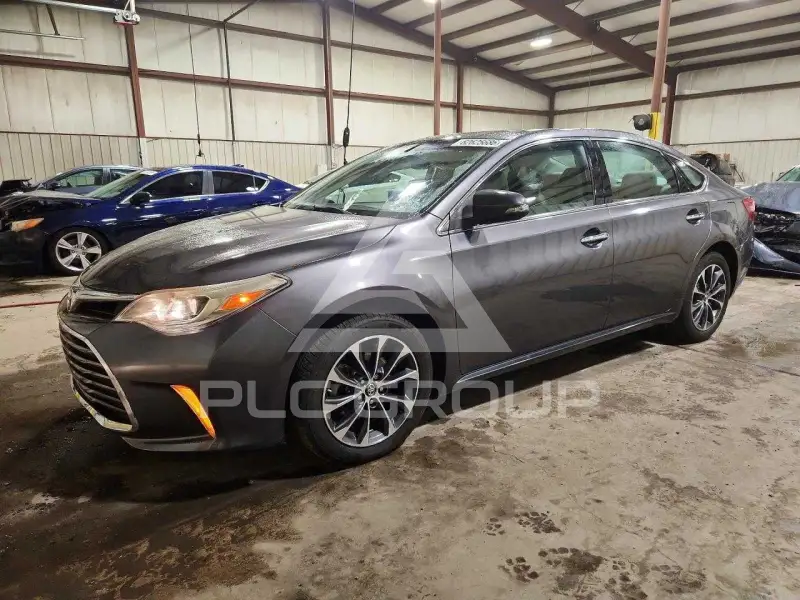 2016 Toyota AVALON photo