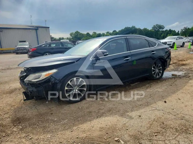 2016 Toyota AVALON photo