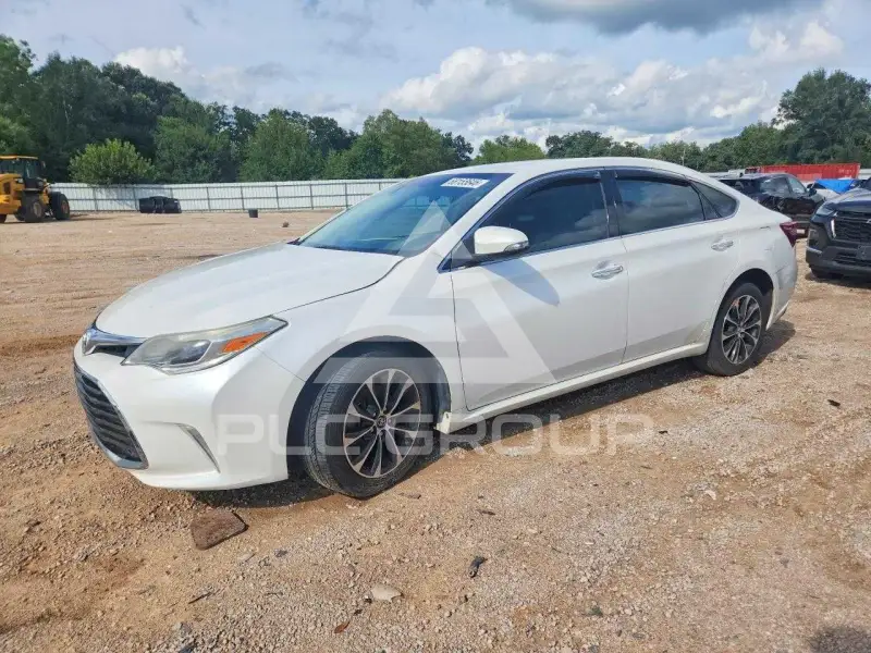 2016 Toyota AVALON photo