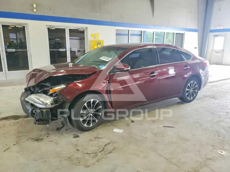 2016 Toyota AVALON photo