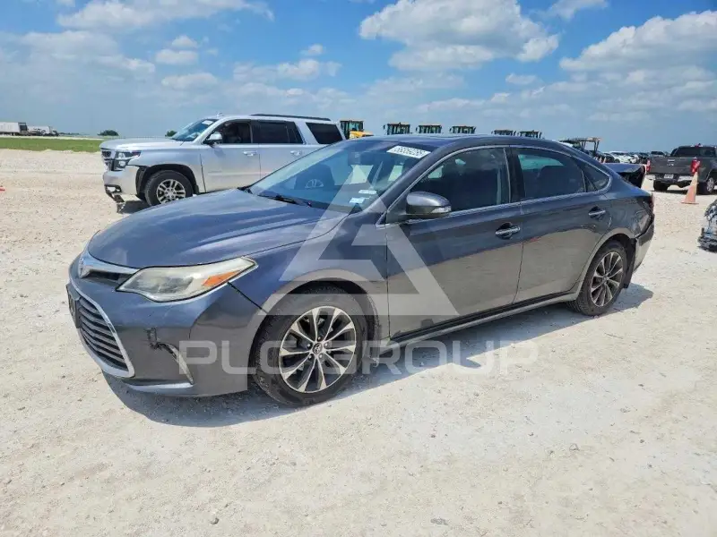 2016 Toyota AVALON photo