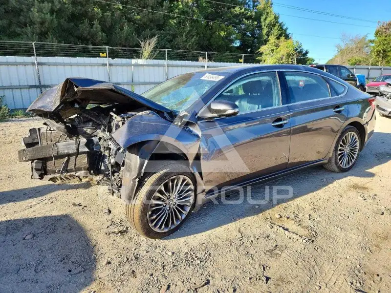 2016 Toyota AVALON photo