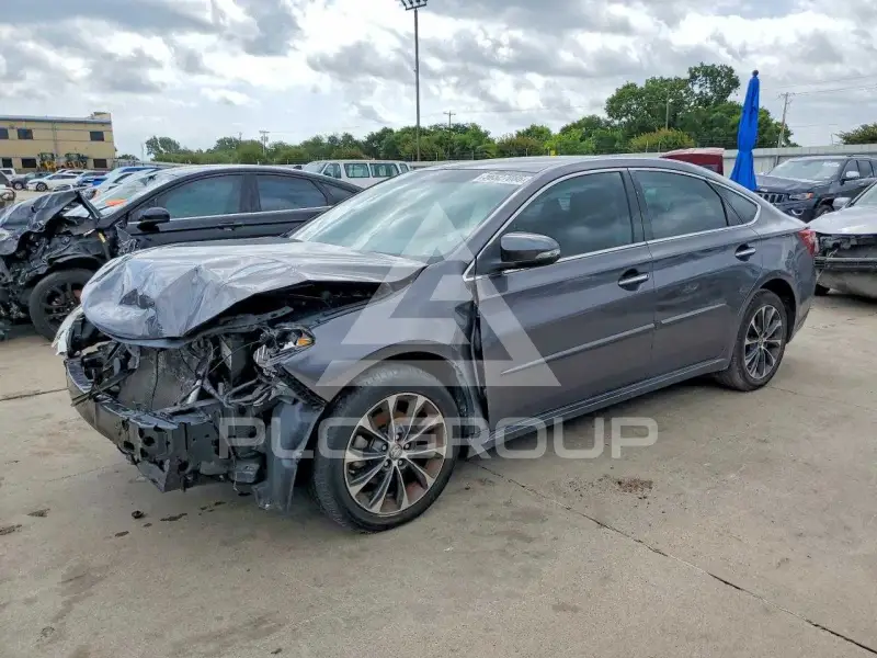 2016 Toyota AVALON photo