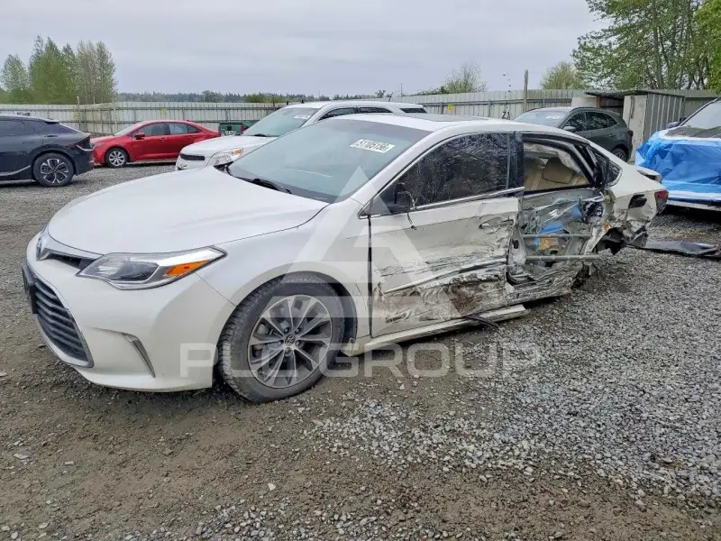 2016 Toyota AVALON photo