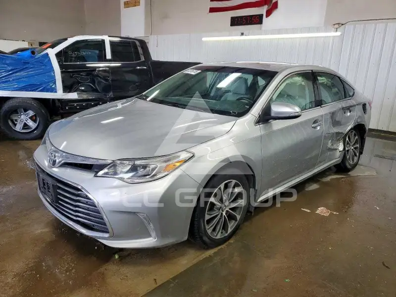 2016 Toyota AVALON фото