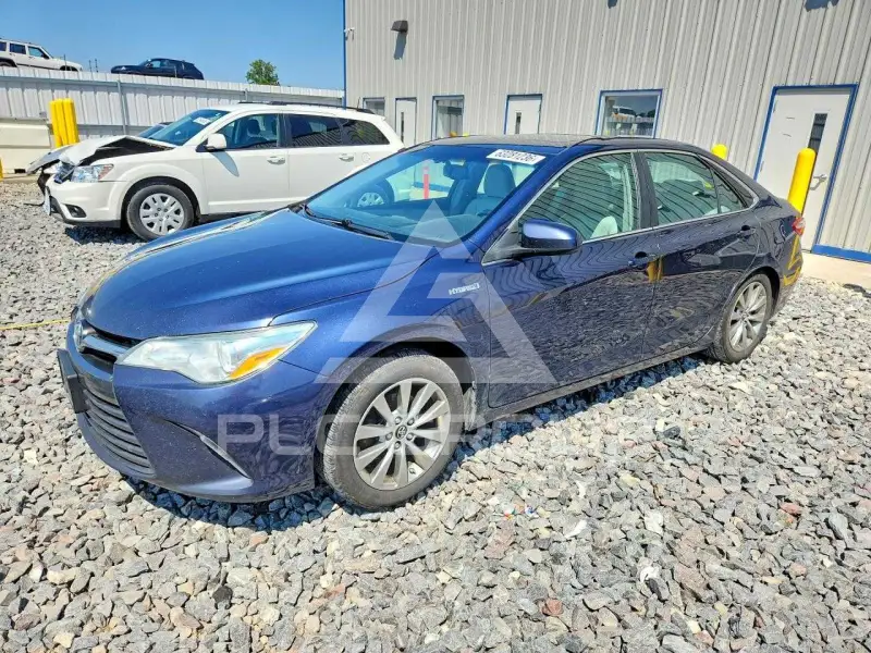 2016 Toyota CAMRY фото