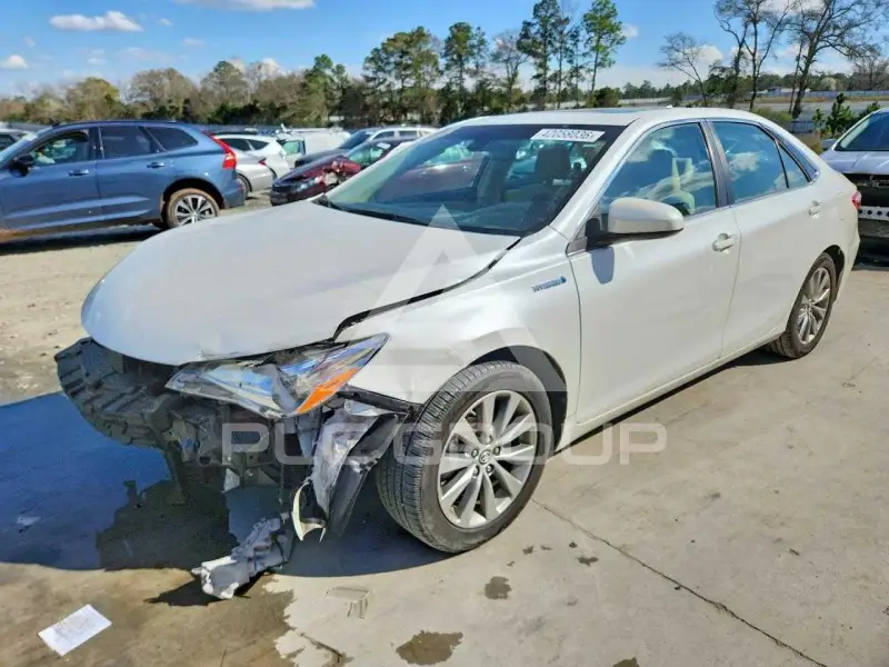 2016 Toyota CAMRY фото