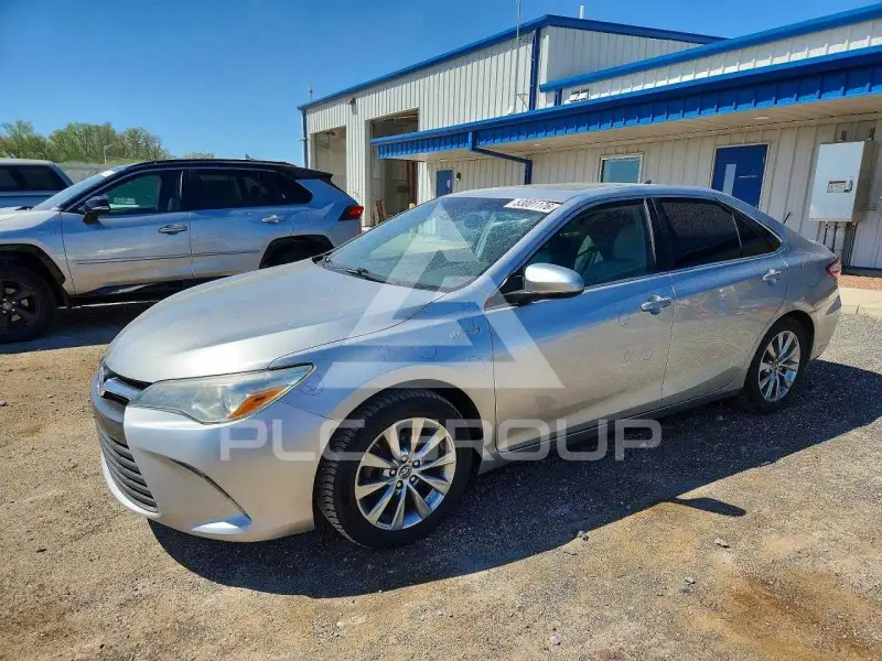 2016 Toyota CAMRY фото
