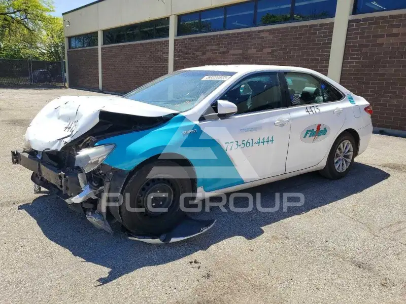 2016 Toyota CAMRY фото