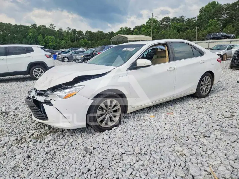2016 Toyota CAMRY photo