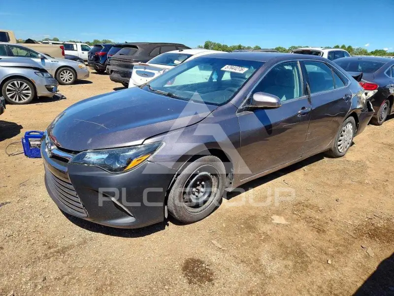 2016 Toyota CAMRY фото