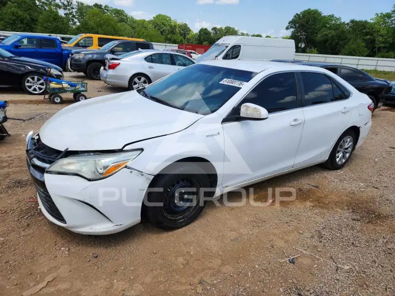 2016 Toyota CAMRY фото