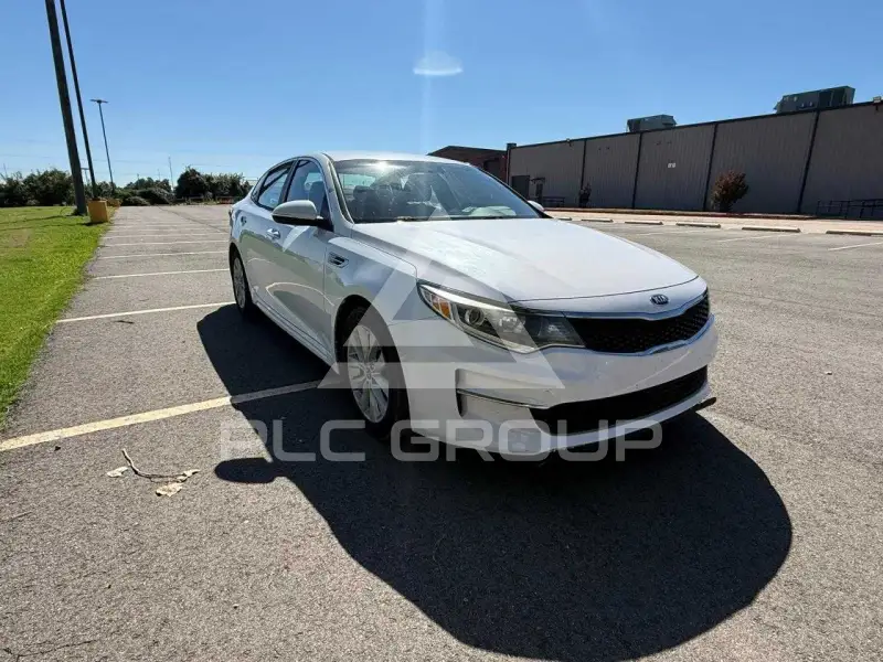 2016 KIA Optima photo