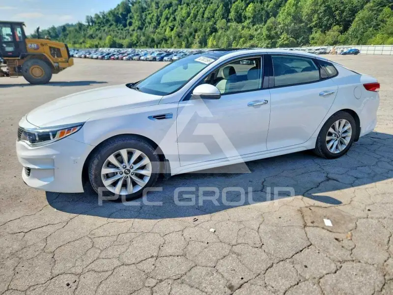 2016 KIA Optima photo