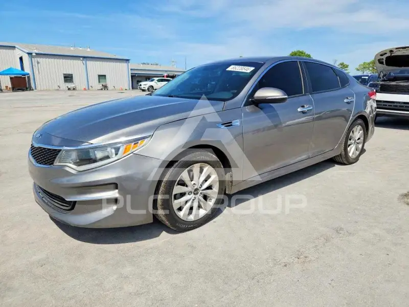 2016 KIA Optima photo