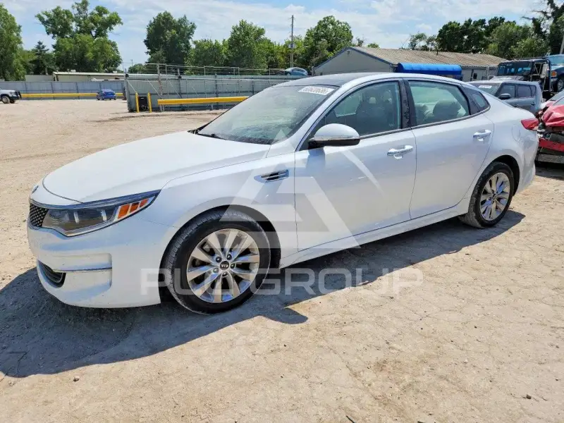 2016 KIA Optima photo